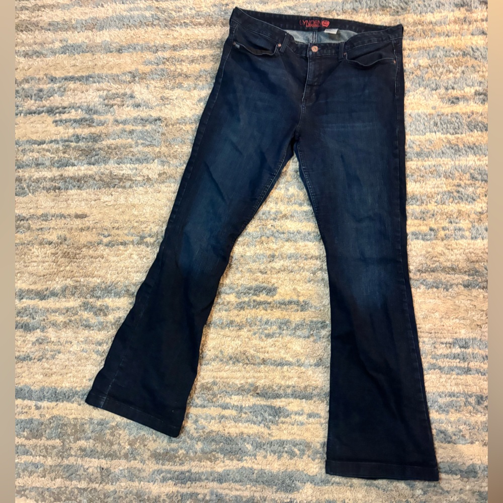 Cinch Women's Lynden Moderate Rise Slim Trouser Jeans